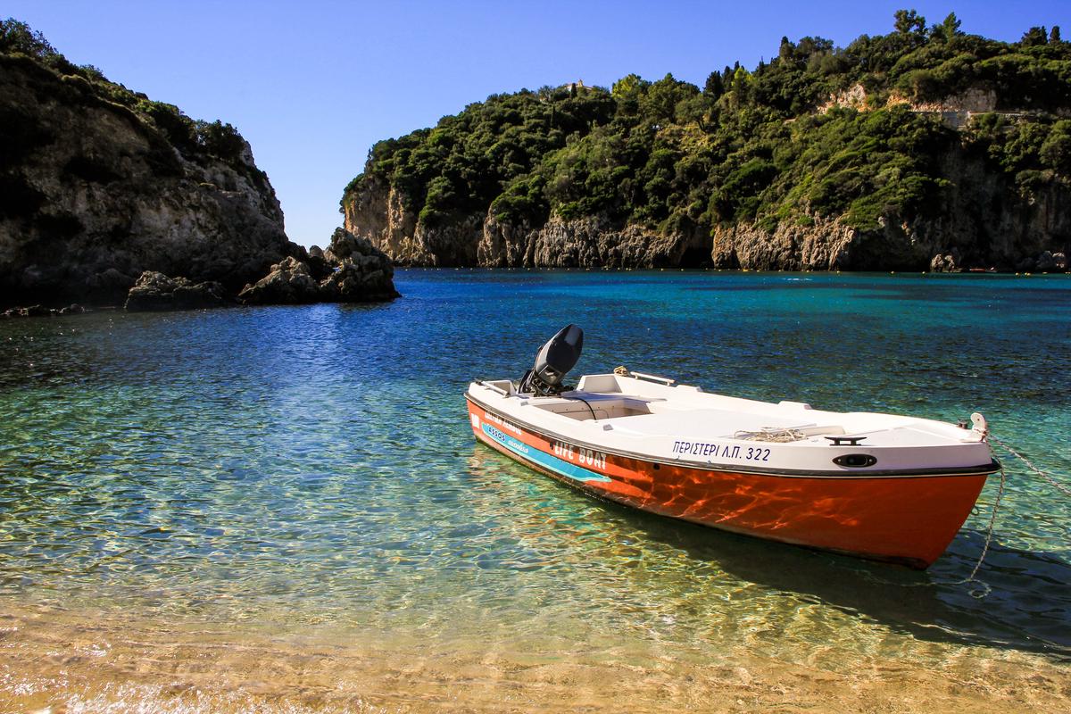 Bootje op Corfu